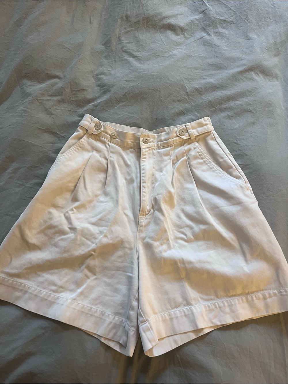 VINTAGE PREP ⚓️ Banana Republic Pleat-Front Shorts